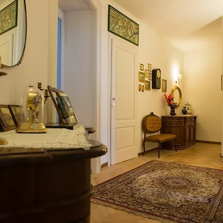 B & B Antico Borgo Teresiano-2
